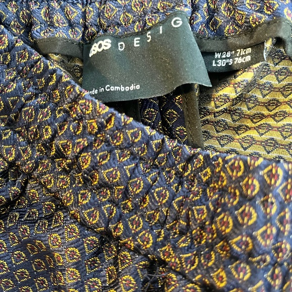 Mens suit - Picture 9 of 13